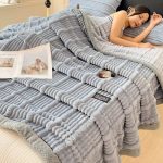 Manta textura acanelado con borde